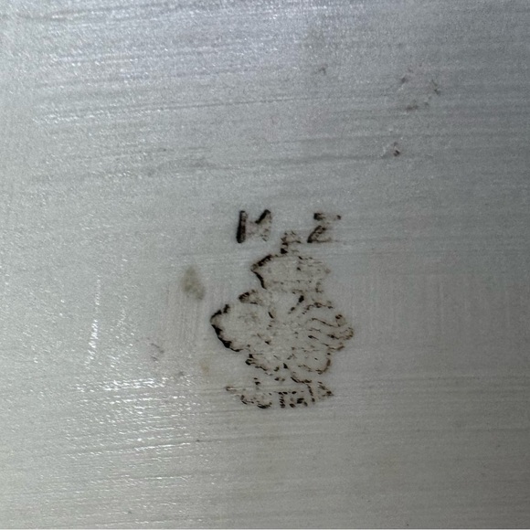 Artist signed hand painted Porcelain blue & gold tray. - Picture 7 of 8